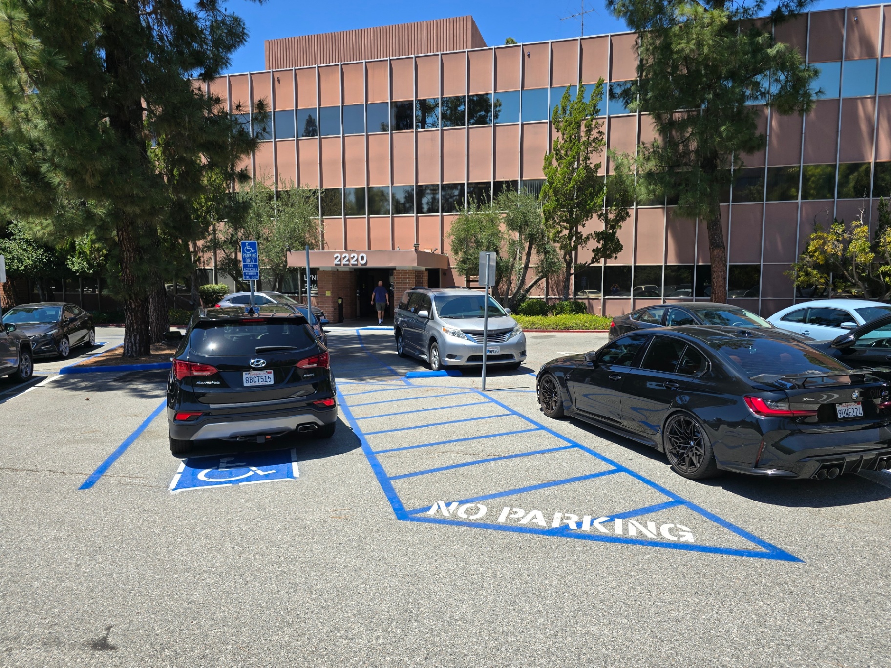 2220 Lynn Rd building exterior — LA Hearing Diagnostics